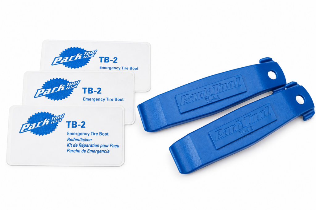 Park Tool Reifenflicken 3 Stk. (TB-2)
Park Tool Reifenheberset 2 Stück

Reifenheber und Park Tool TB-2 Reifenflicken für Fahrradreifen – praktisches Pannenset zur schnellen Reparatur eines beschädigten Reifens auf Bikepacking-Touren.