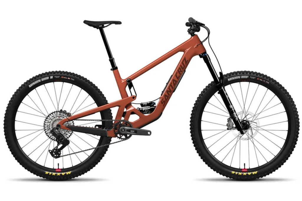 Santa Cruz Hightower GX AXS 2026
Santa Cruz Full-Suspension-Mountainbike mit Federung vorne und hinten – leistungsstarkes Trail- und Enduro-Bike für anspruchsvolle Bikepacking-Touren im Gelände.